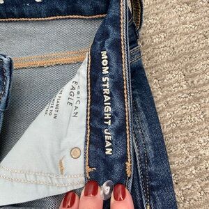 American Eagle Mom Straight